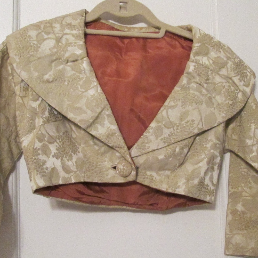VINTAGE embossed midriff jacket